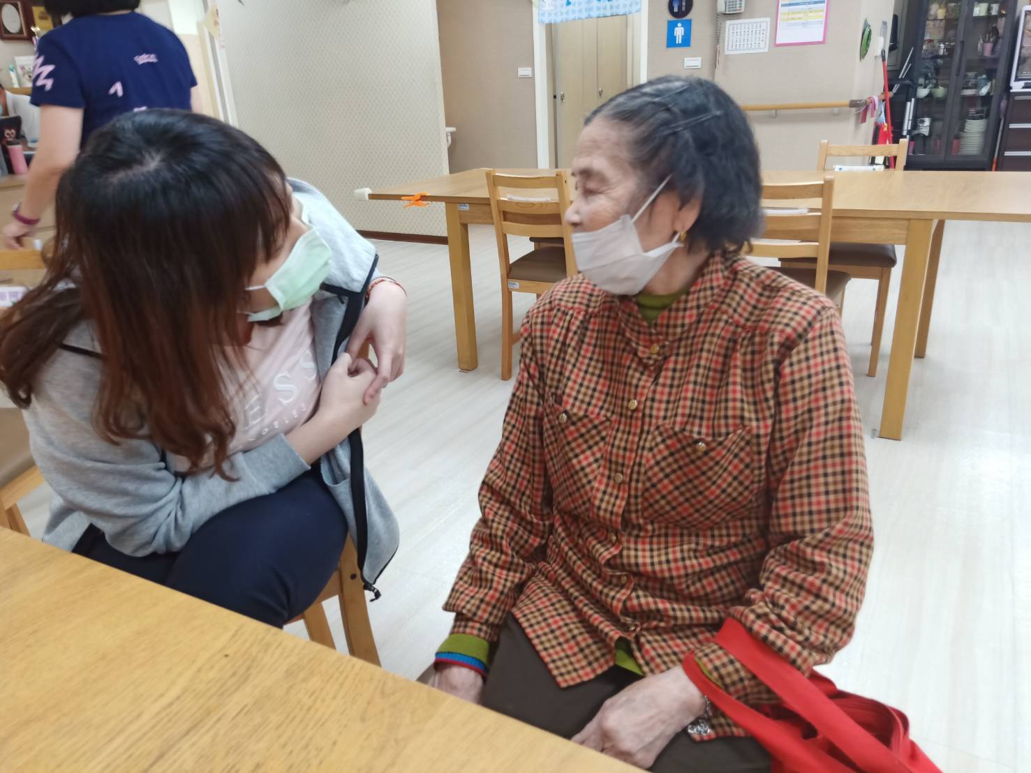 阿嬤跟我學〝英格里緒〞